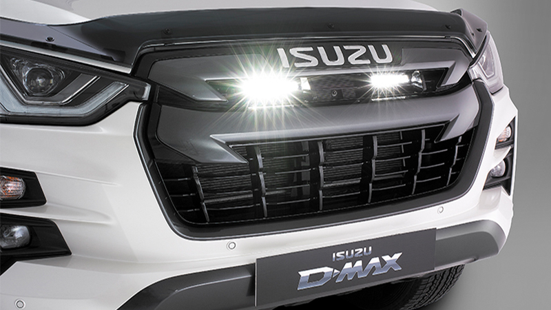 thumbnail image 2 of White Front Bumper Cover For Isuzu N-Series (NPR/NQR/NRR) 2008-2023 – Painted ABS 2 of 6